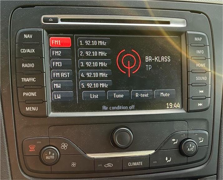 Ford S-Max 2014 — photo 14