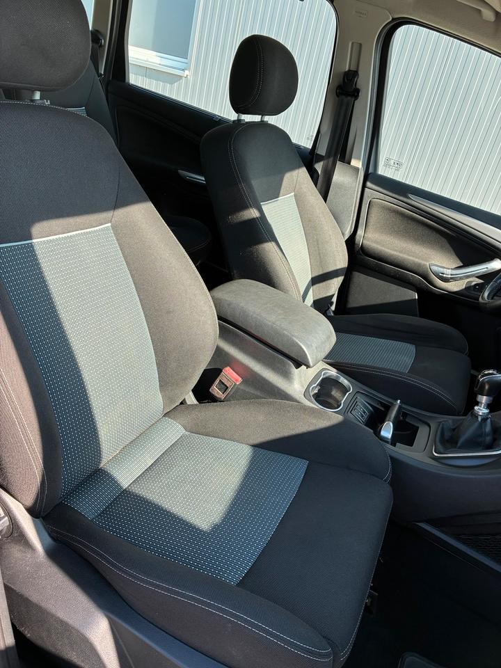 Ford S-Max 2014 — photo 19