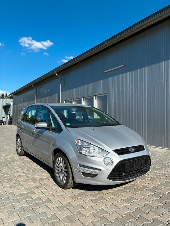 Ford S-Max 2014 — rear view
