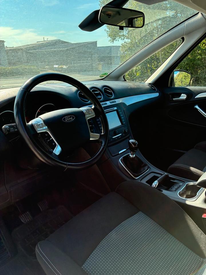 Ford S-Max 2014 — photo 8