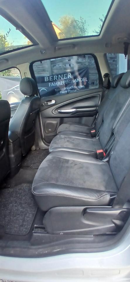 Ford S-Max 2009 — photo 11