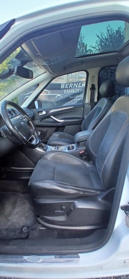 Ford S-Max 2009 — photo 12