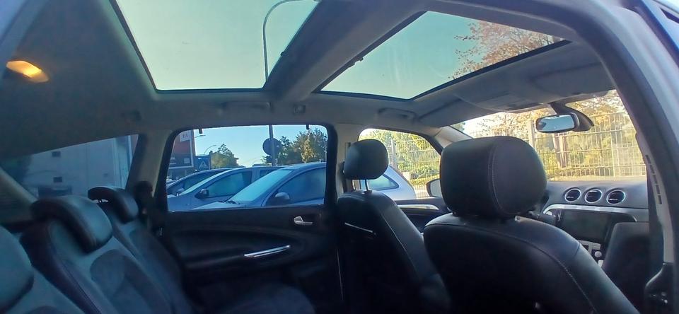 Ford S-Max 2009 — photo 9