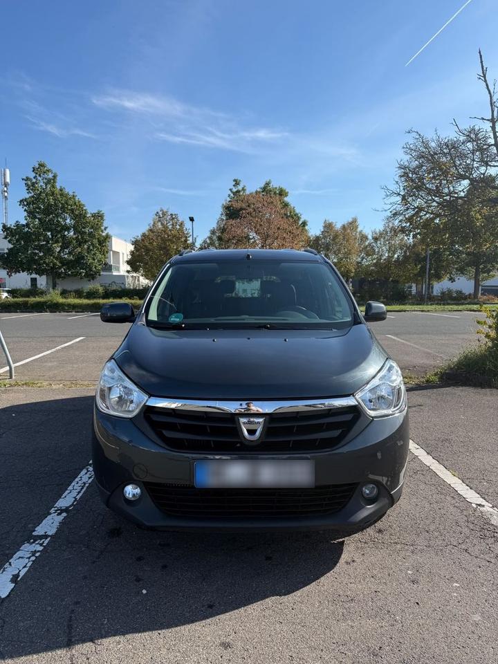 Dacia Lodgy 2014 — rear view