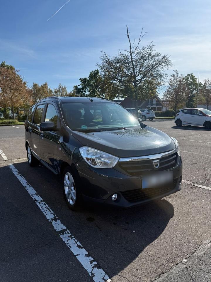 Dacia Lodgy 2014 — interior