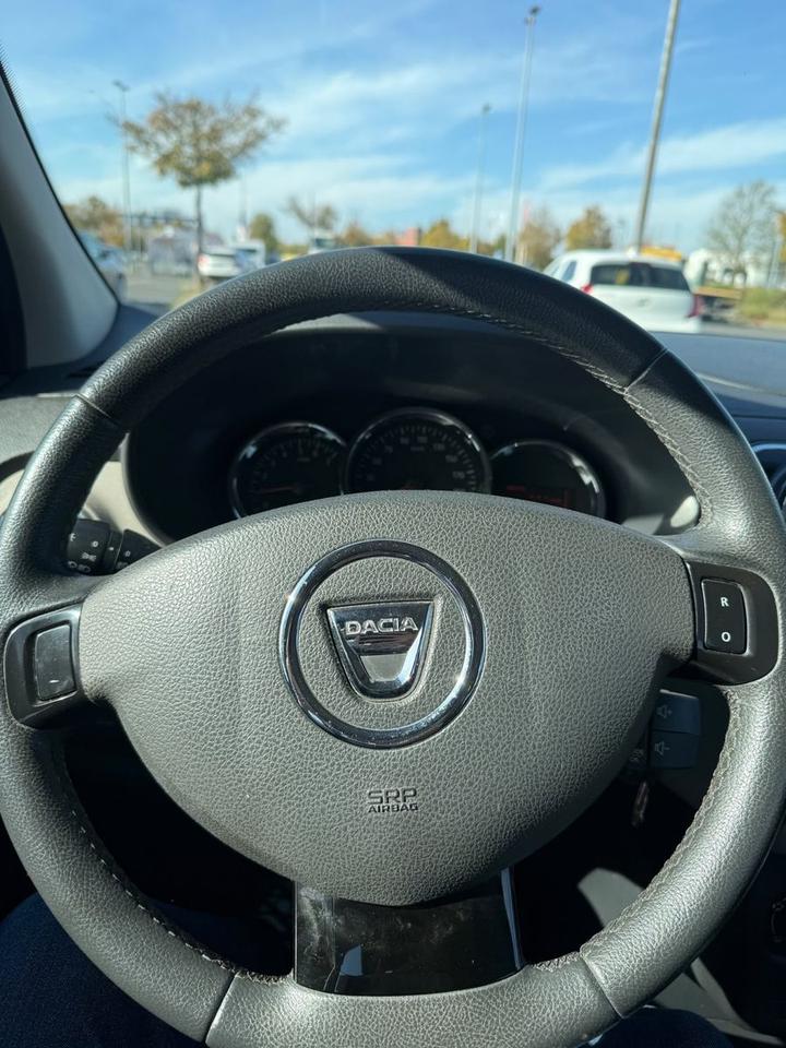 Dacia Lodgy 2014 — photo 8