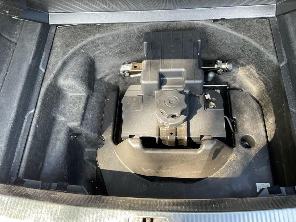 Audi A4 2014 — photo 15