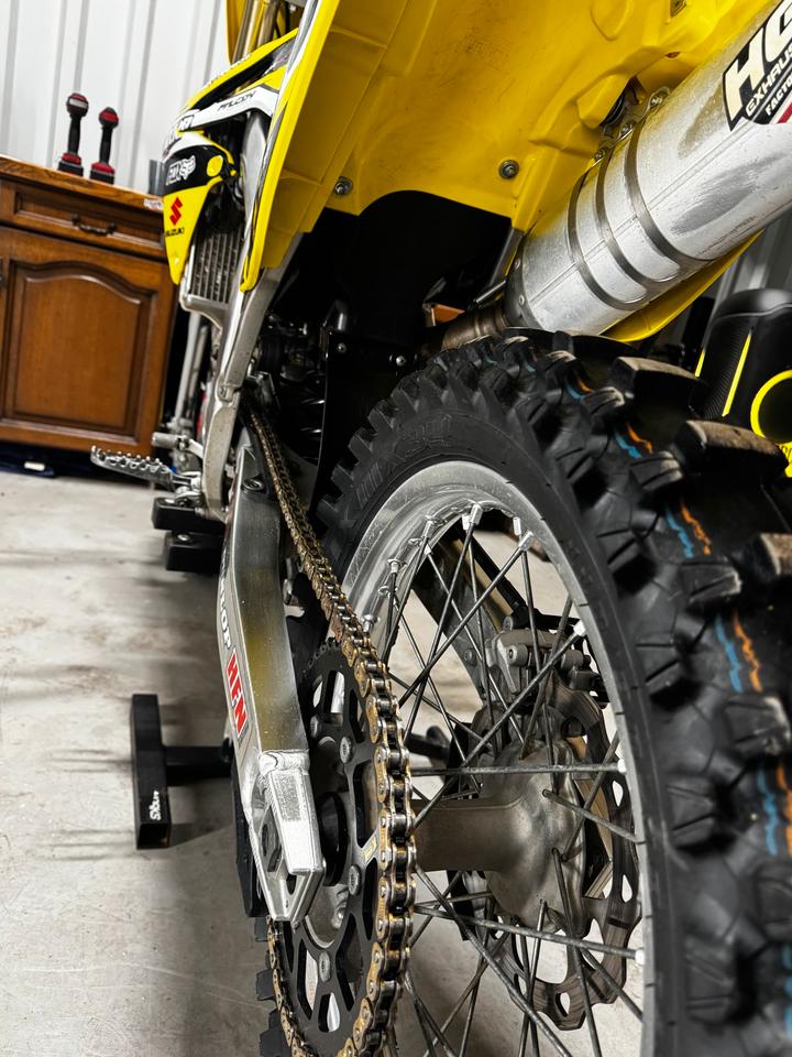 Suzuki Motocross Suzuki RM-Z 250 2015 — photo 8