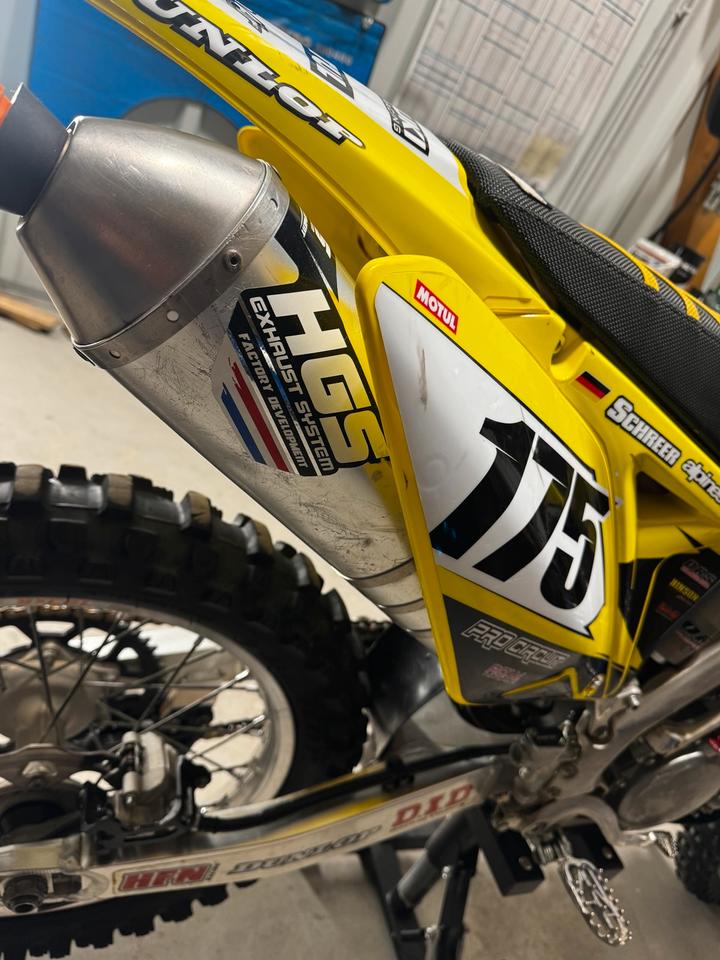 Suzuki Motocross Suzuki RM-Z 250 2015 — photo 9