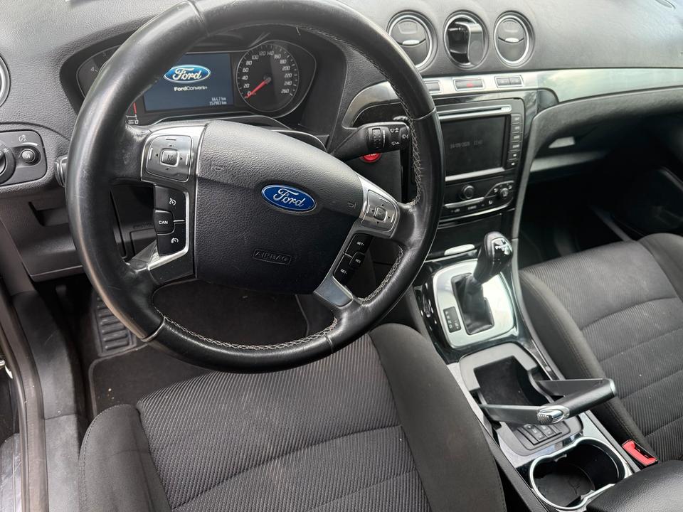 Ford S-Max 2014 — photo 9
