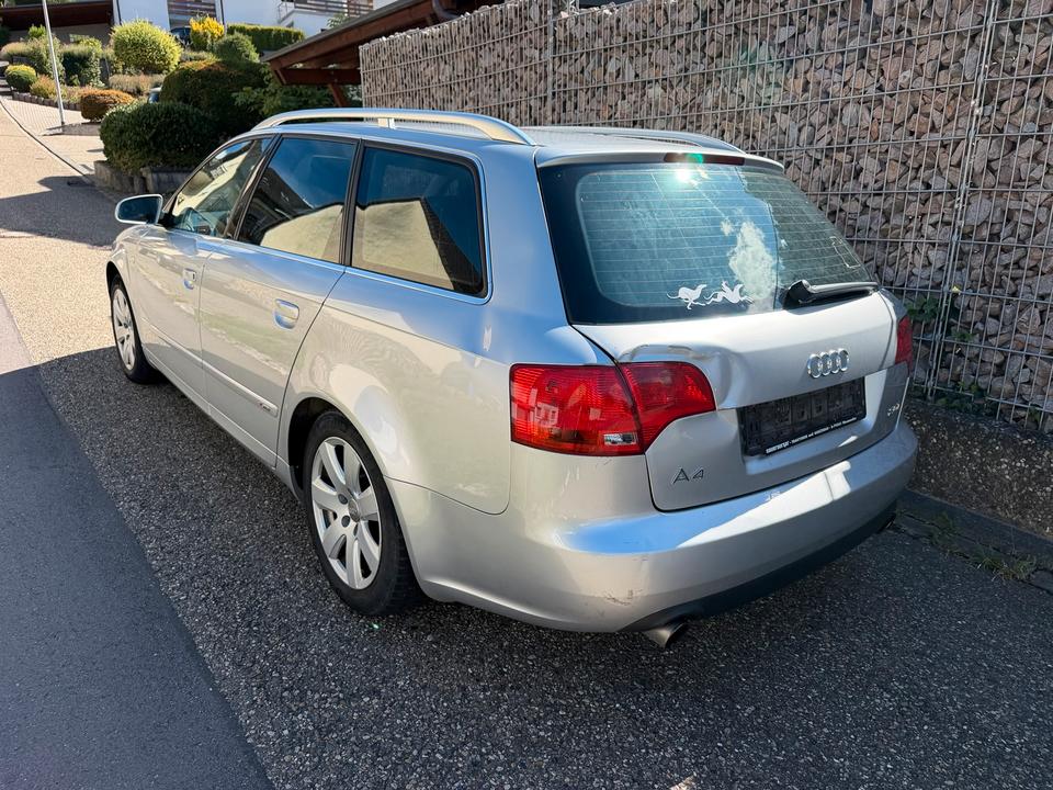 Audi A4 S-Leine Kombi 2.0 Benzin Automatik für Bastler 2005 — rear view