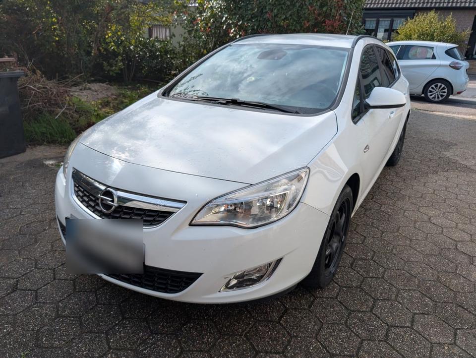 Opel Astra 2011 — vehicle for AFU Ukraine