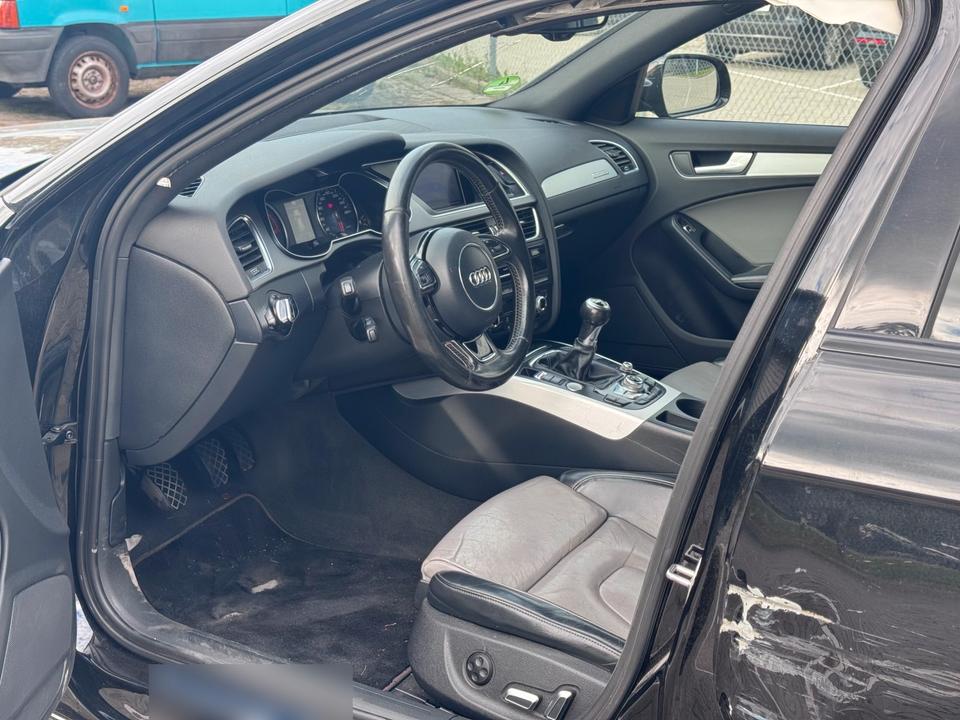 Audi A4 2014 — photo 7