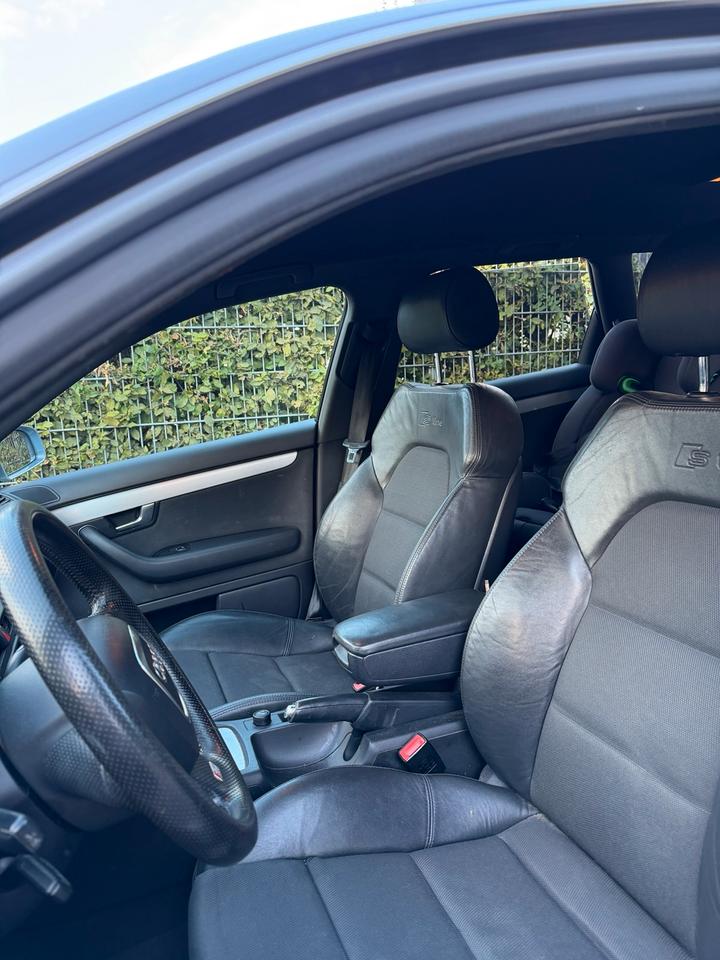 Audi A4 2005 — photo 10