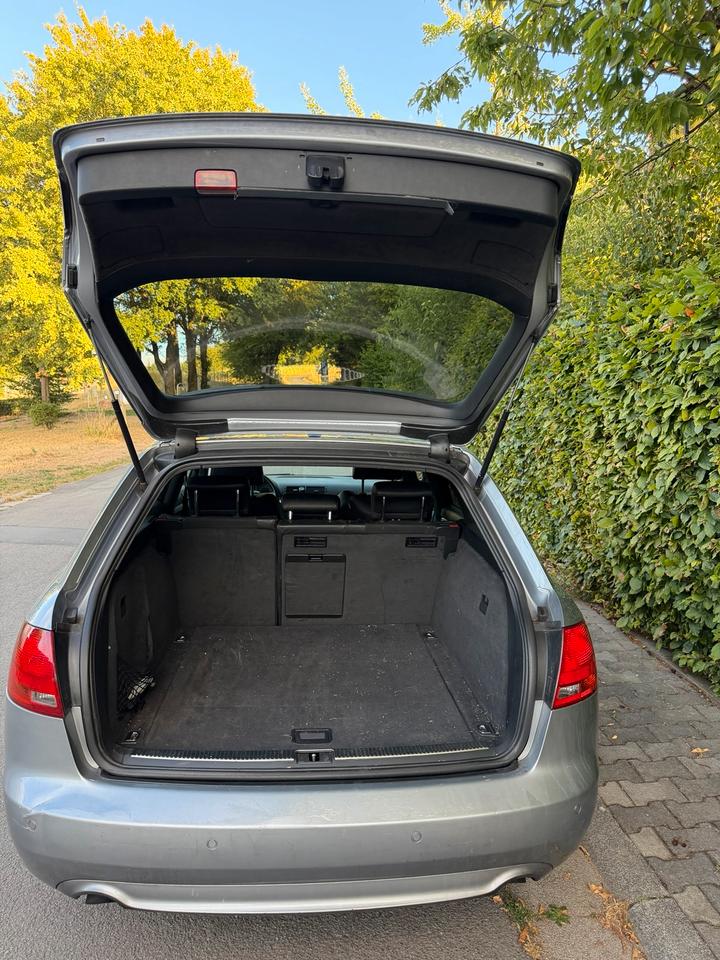 Audi A4 2005 — photo 7