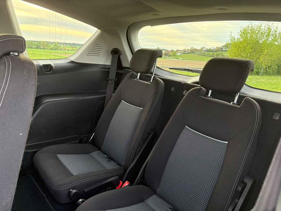 Ford S-Max 2014 — photo 11