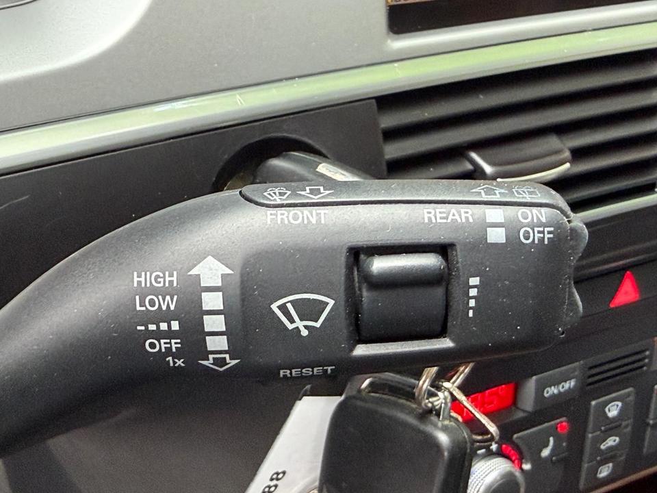 Audi A6 2009 — photo 22