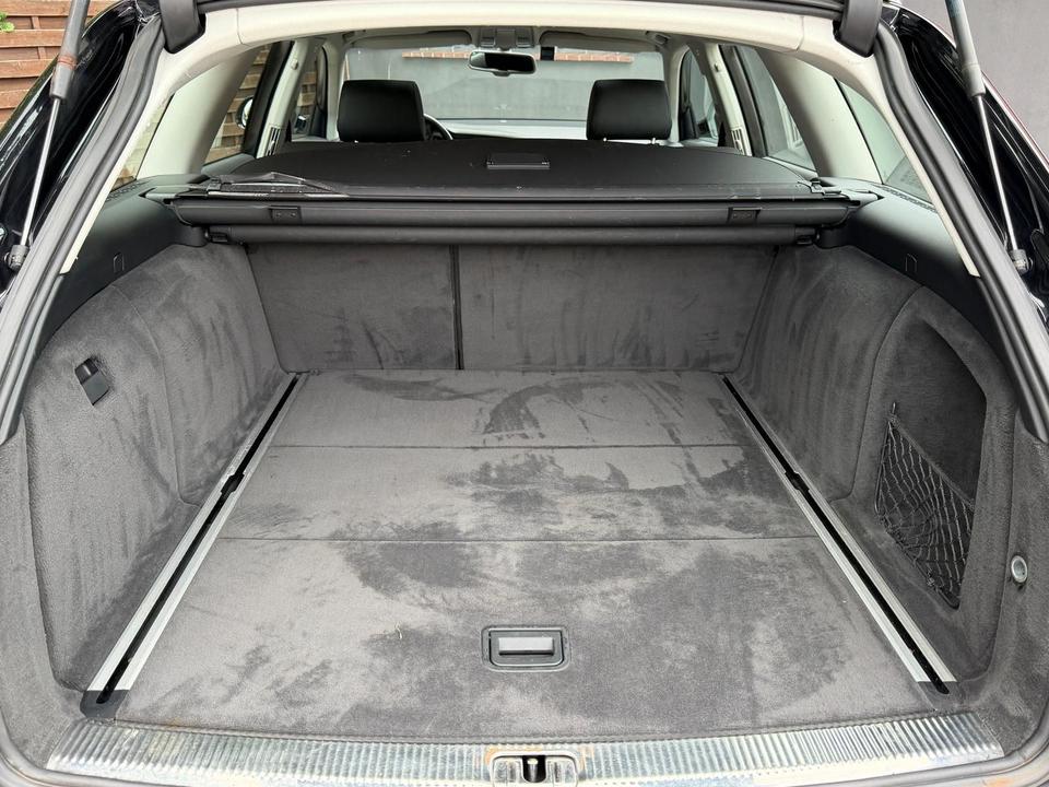 Audi A6 2009 — photo 31
