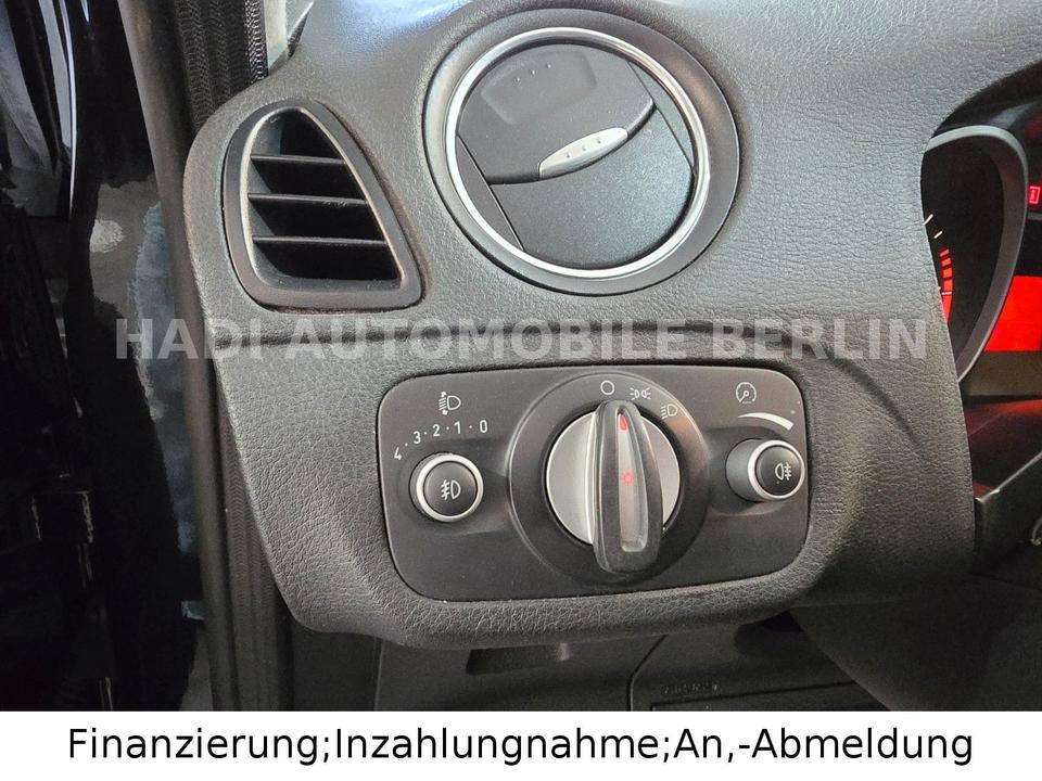 Ford S-Max 2011 — photo 21