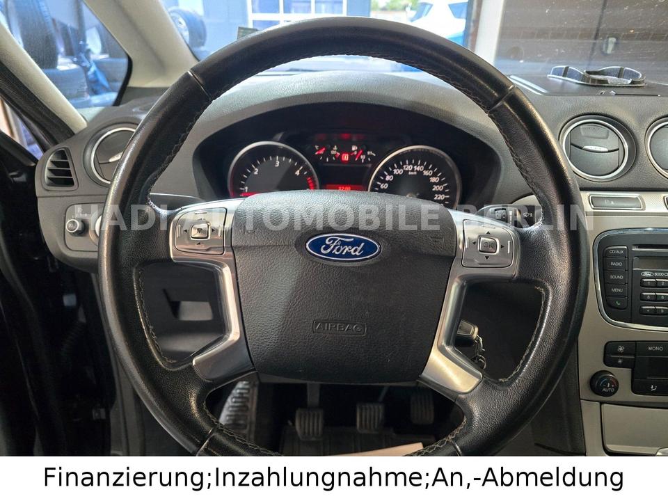 Ford S-Max 2011 — photo 22