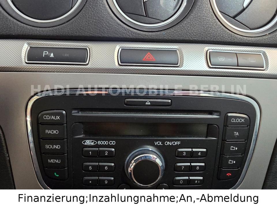 Ford S-Max 2011 — photo 23