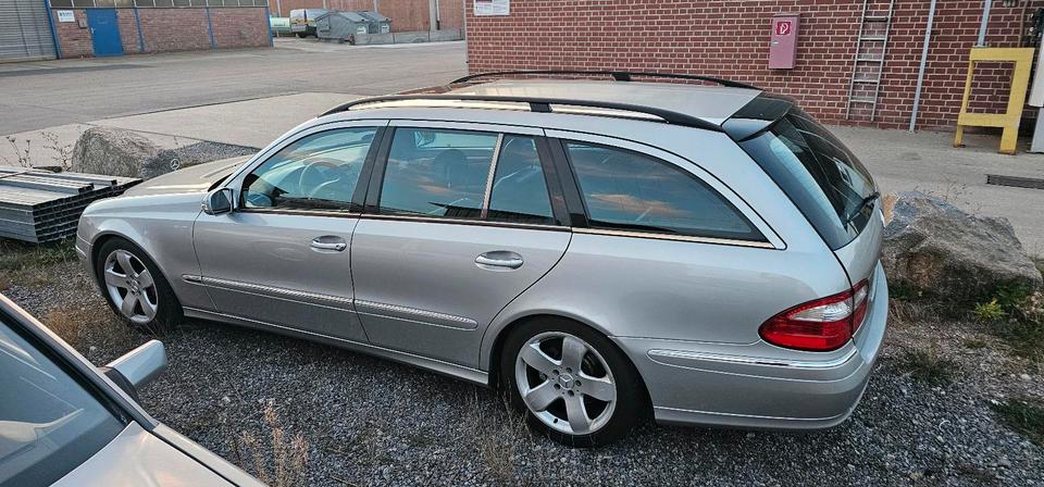 Mercedes Benz E 320 2004 — photo 5