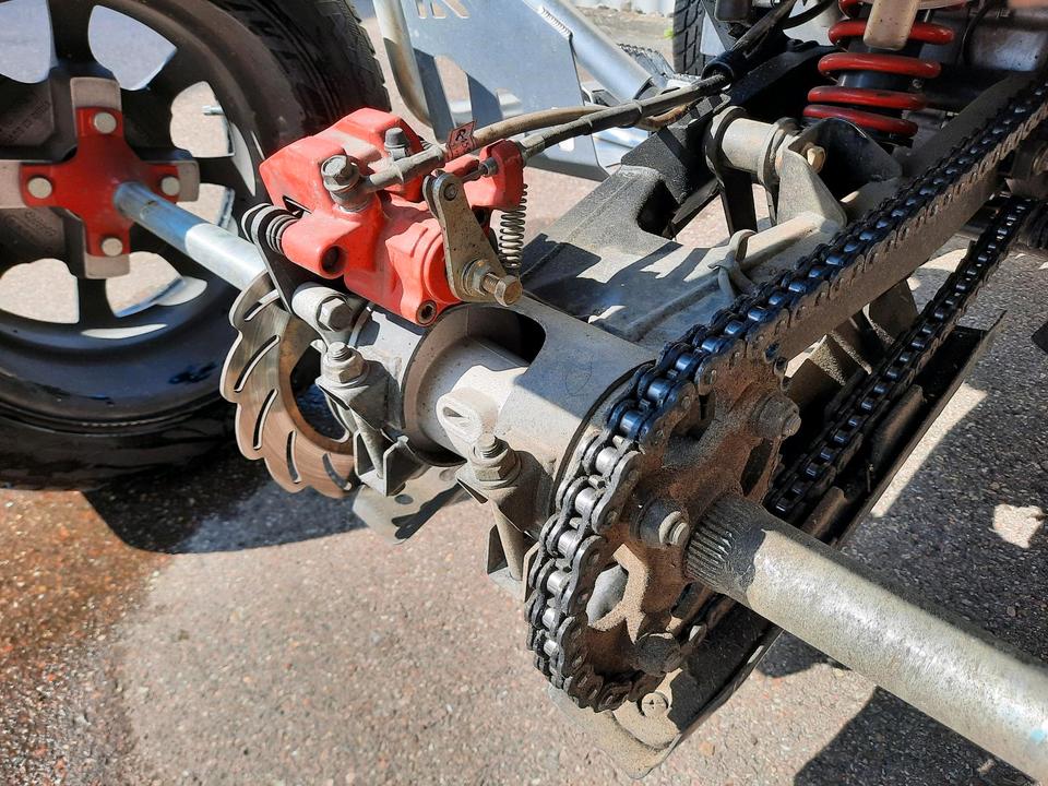 Weitere Motorräder Quad Adly Hurricane 320s Flat mit Nerfbars 2010 — photo 7