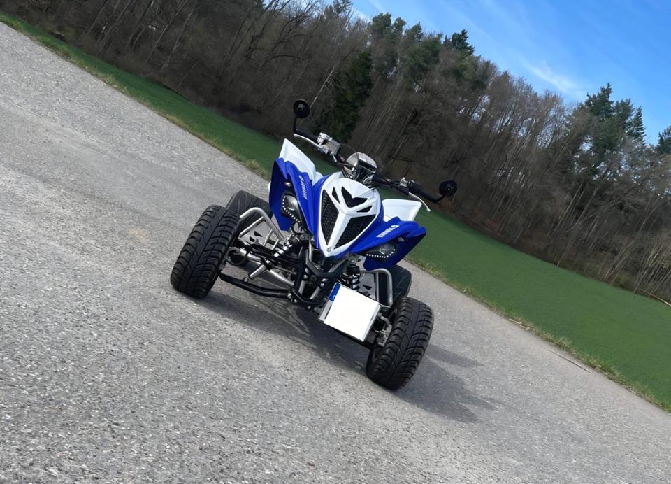 Yamaha Quad yamaha raptor 700R 2013 — rear view