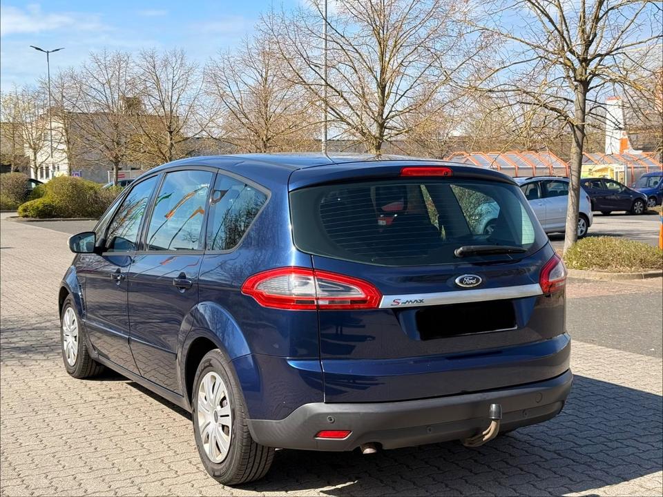 Ford S-Max 2012 — interior