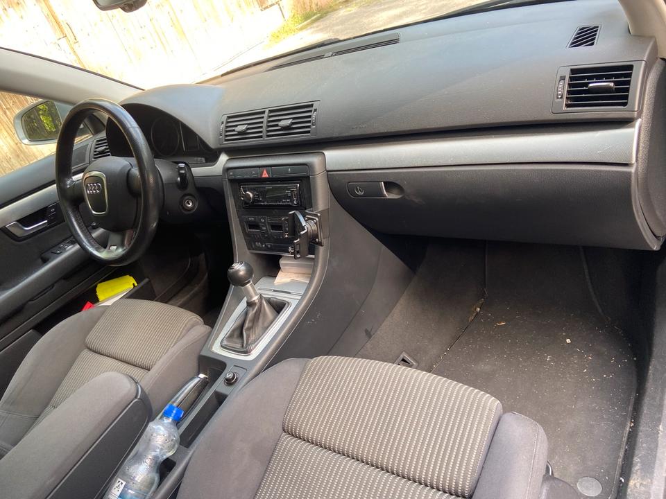 Audi A4 2006 — photo 8