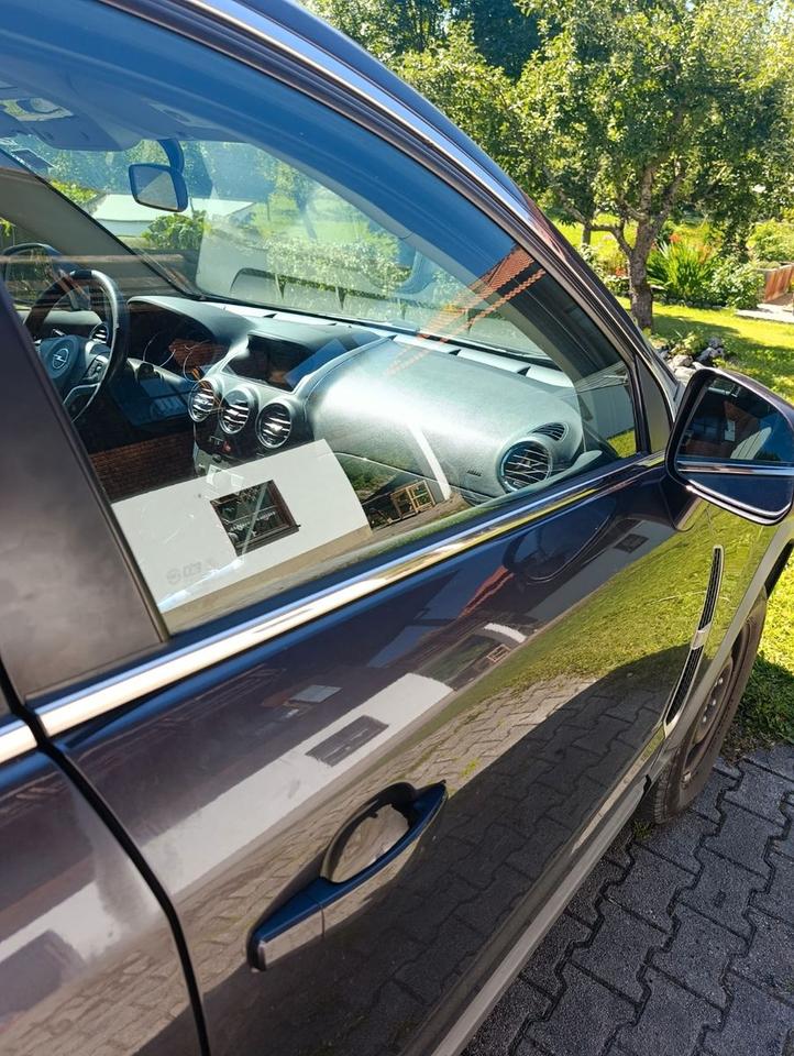 Opel Antara 2013 — photo 11