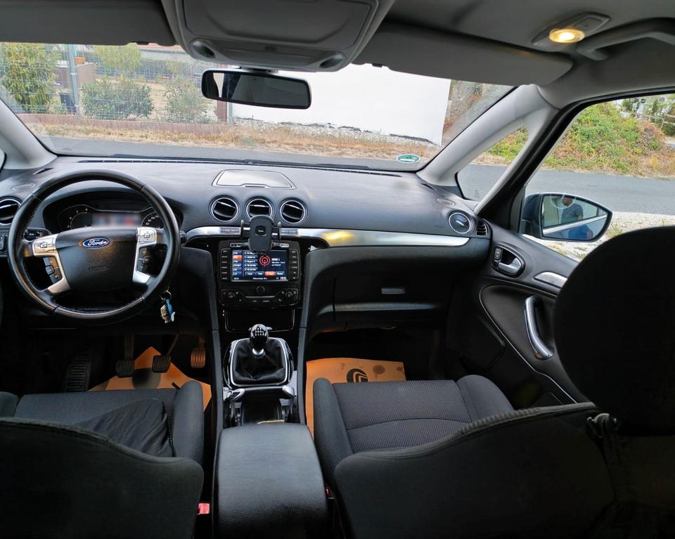 Ford S-Max 2013 — фото 10