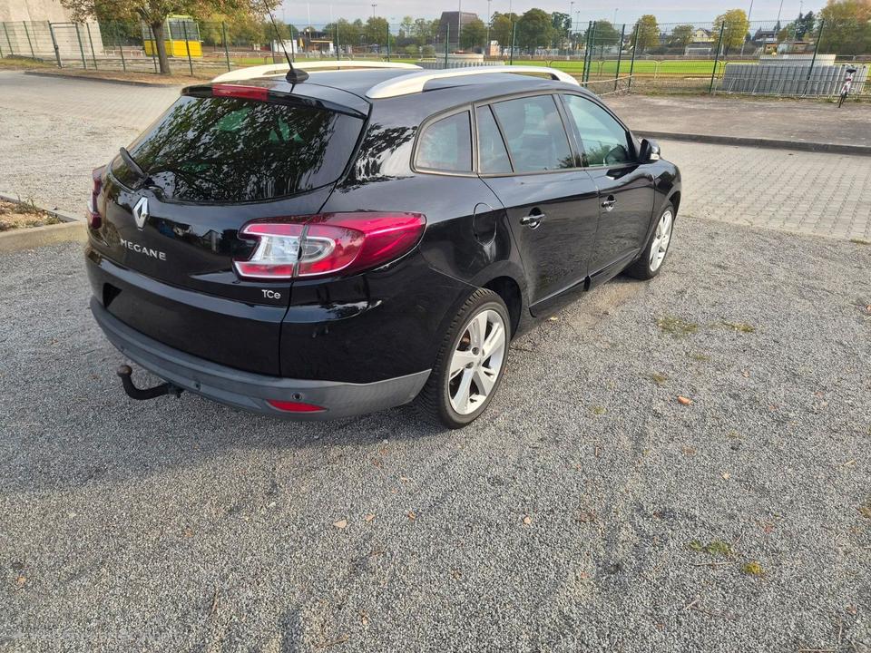 Renault Megane 2013 — engine