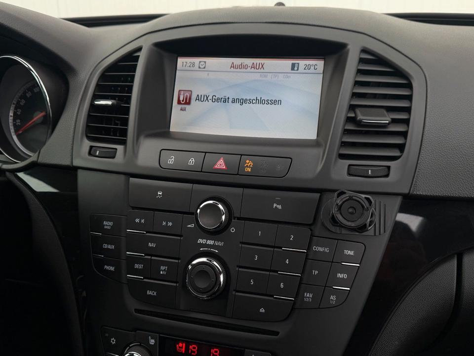 Opel Insignia 2009 — photo 17