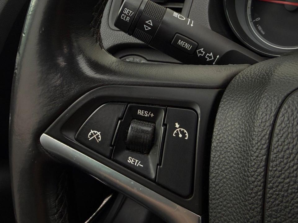 Opel Insignia 2009 — photo 20