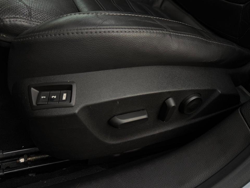 Opel Insignia 2009 — photo 21