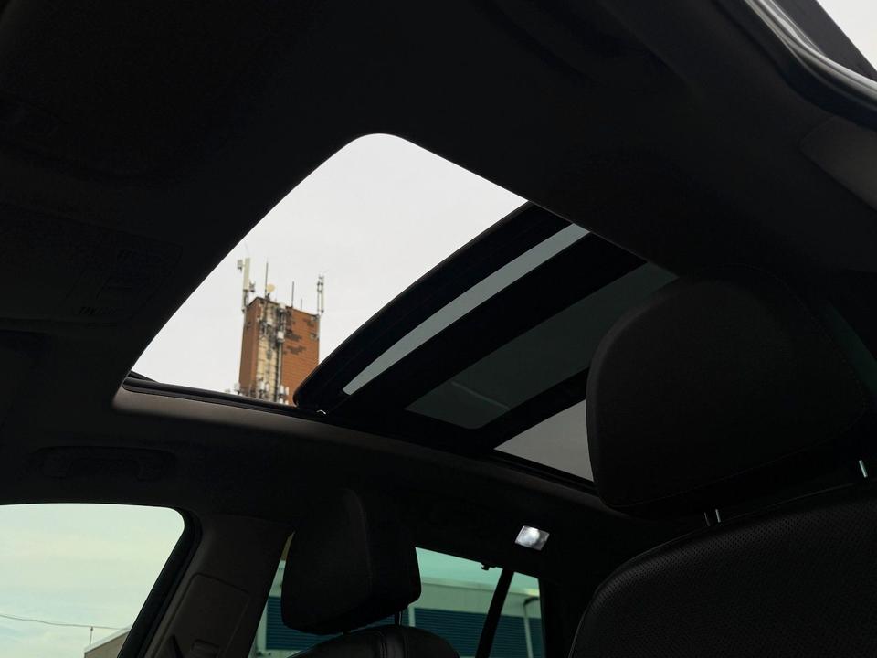 Opel Insignia 2009 — photo 22