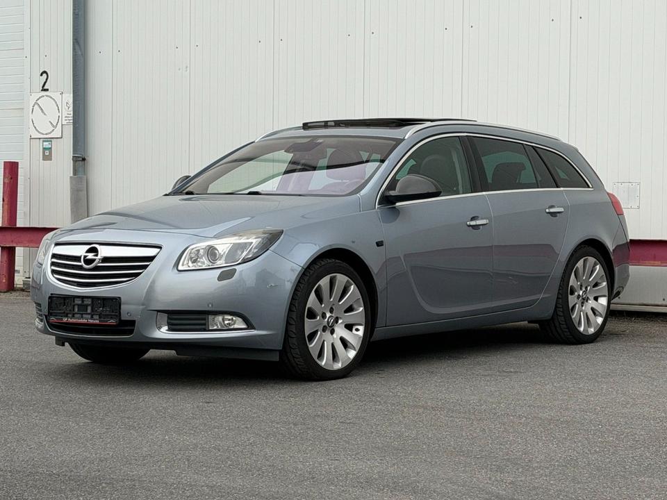 Opel Insignia 2009 — interior
