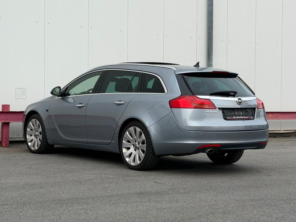 Opel Insignia 2009 — engine