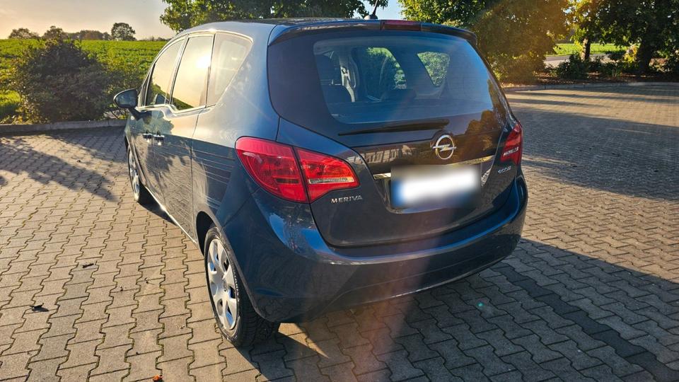 Opel Meriva 2015 — двигун