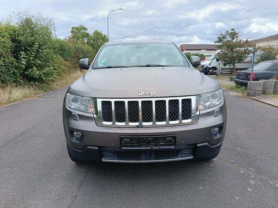 Jeep Grand Cherokee 2012 — photo 11