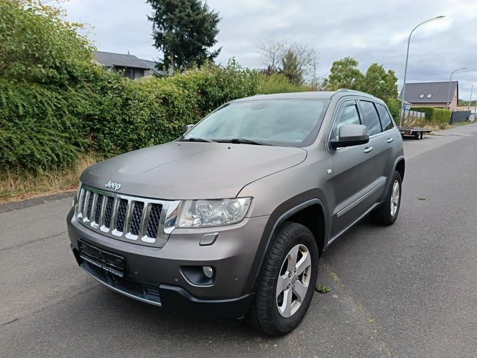 Jeep Grand Cherokee 2012 — photo 12