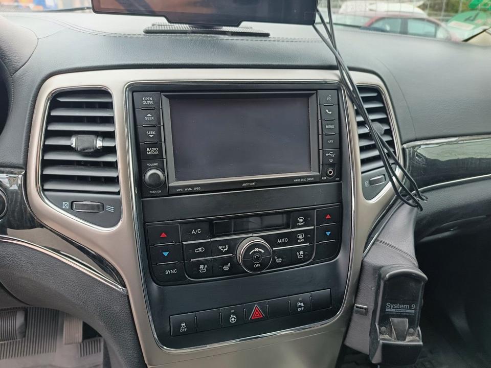 Jeep Grand Cherokee 2012 — photo 19