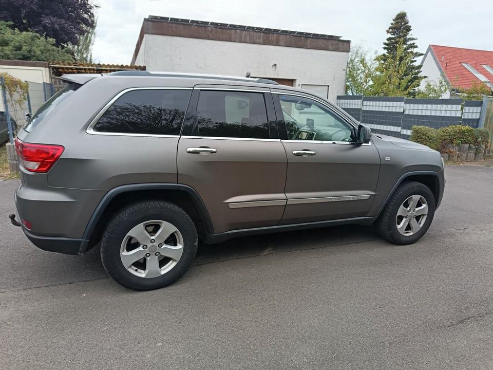 Jeep Grand Cherokee 2012 — photo 8