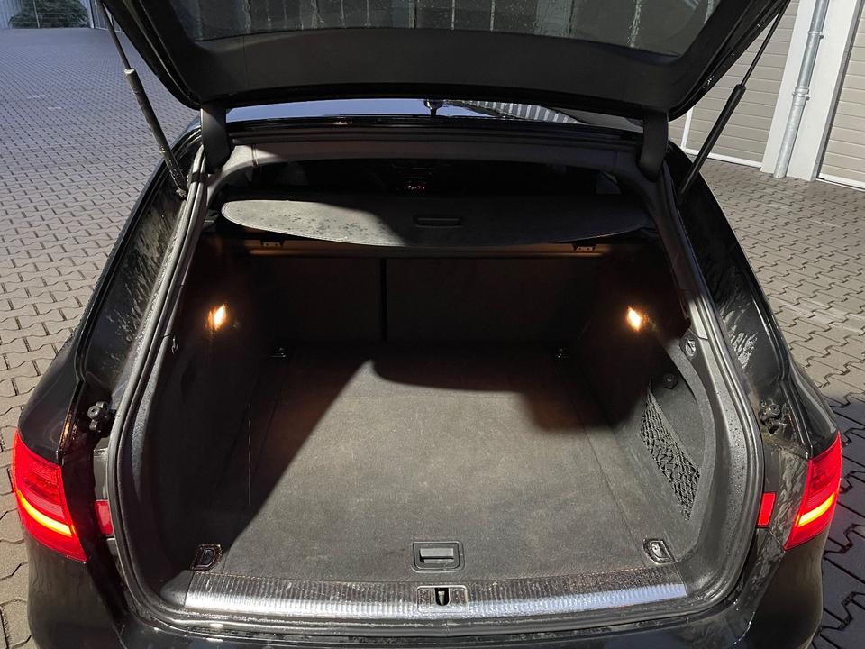 Audi A4 2012 — photo 13
