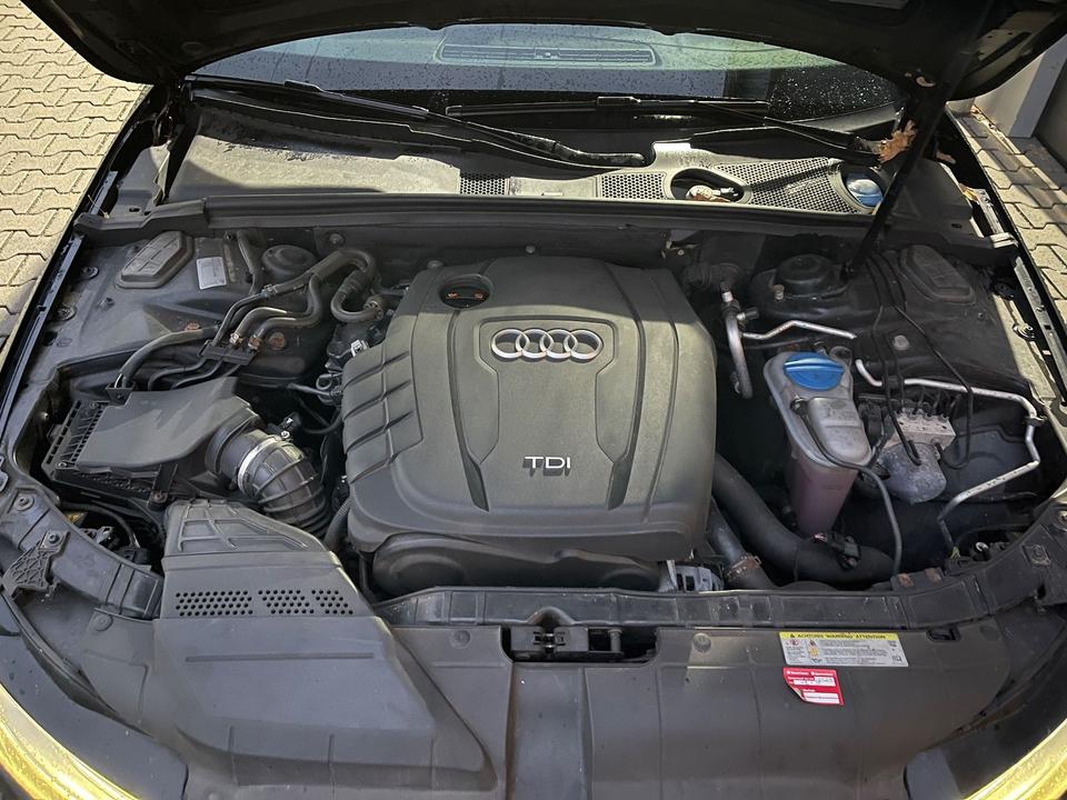 Audi A4 2012 — photo 15