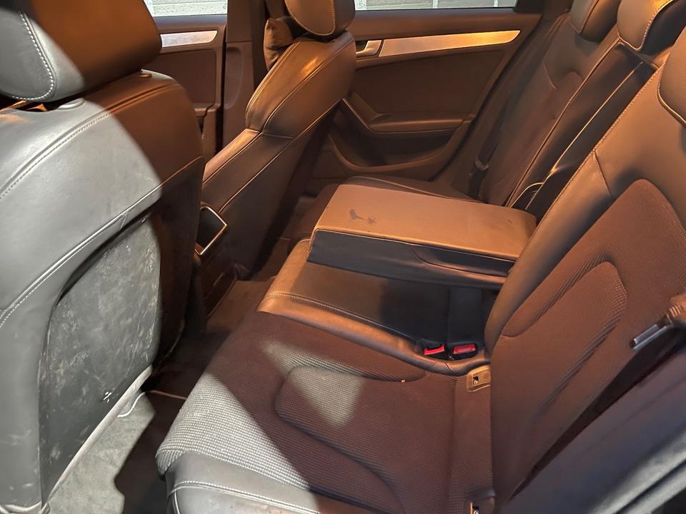 Audi A4 2012 — photo 7