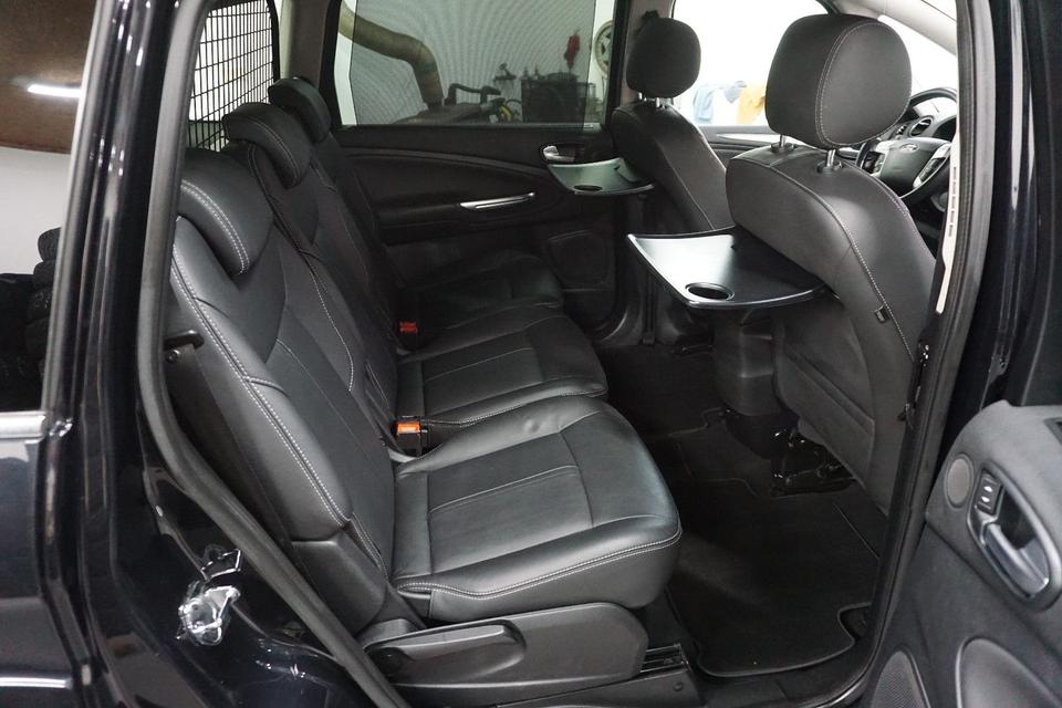 Ford S-Max 2014 — photo 11