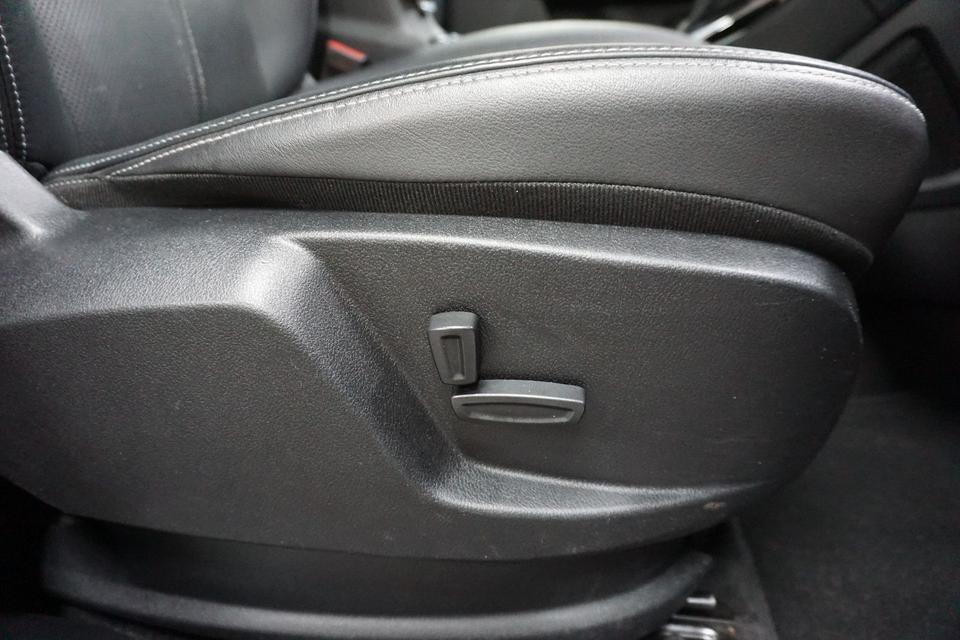 Ford S-Max 2014 — photo 16