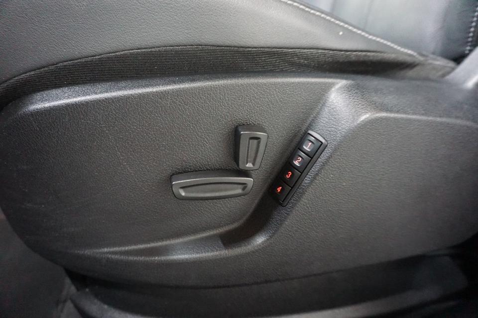 Ford S-Max 2014 — photo 18